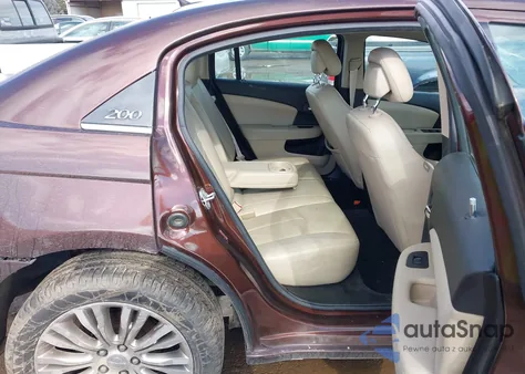 2013 Chrysler 200 Limited z USA, uszkodzony, nr VIN 1C3CCBCG7DN516507